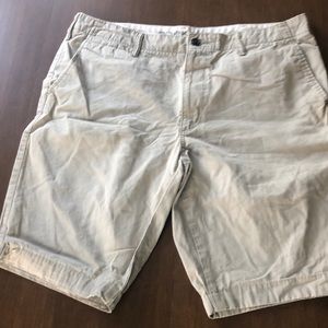 Dockers Men’s 36X30 Cream Shorts